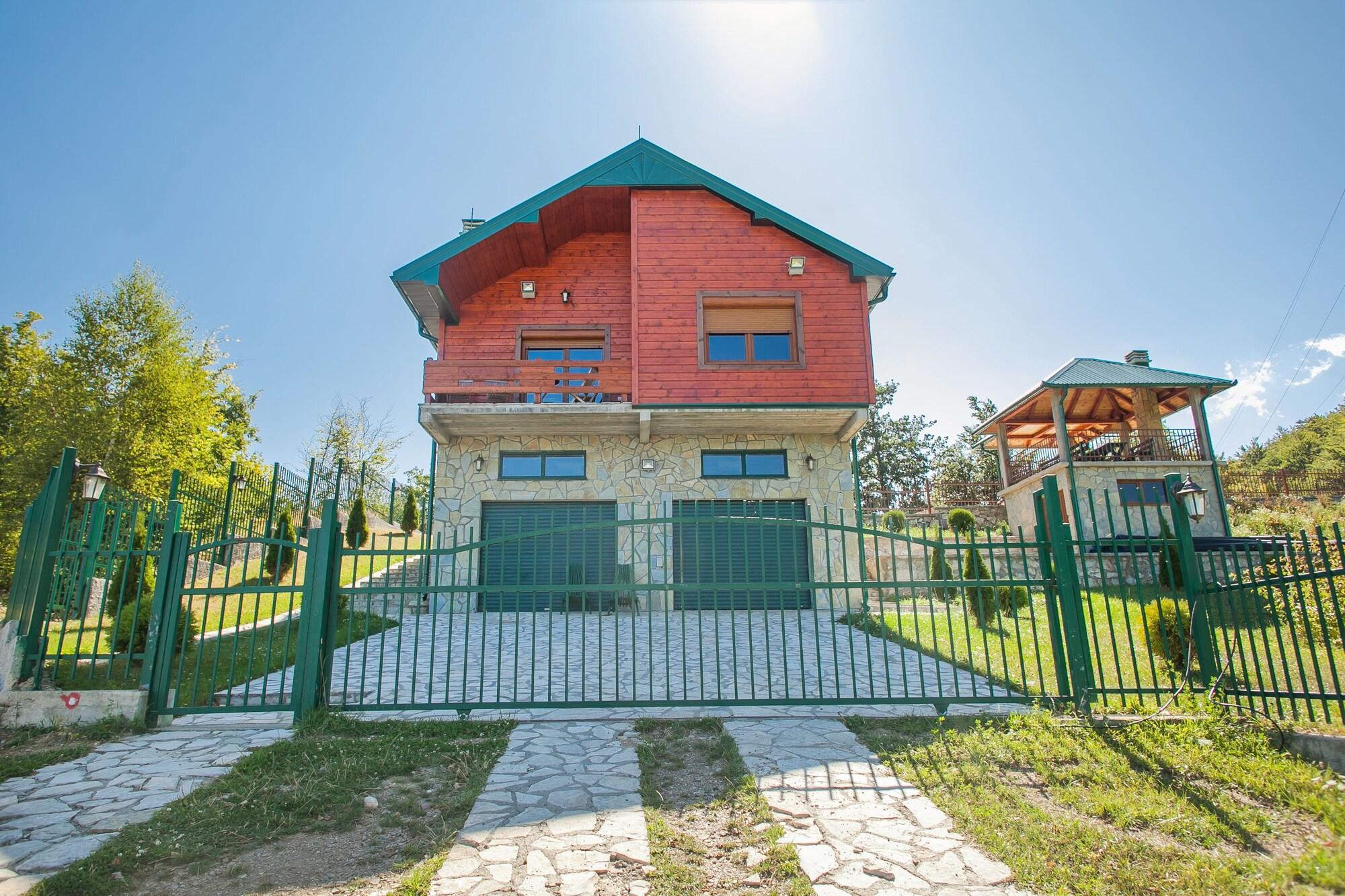 Hotel & Resort Gacka Mojkovac Εξωτερικό φωτογραφία
